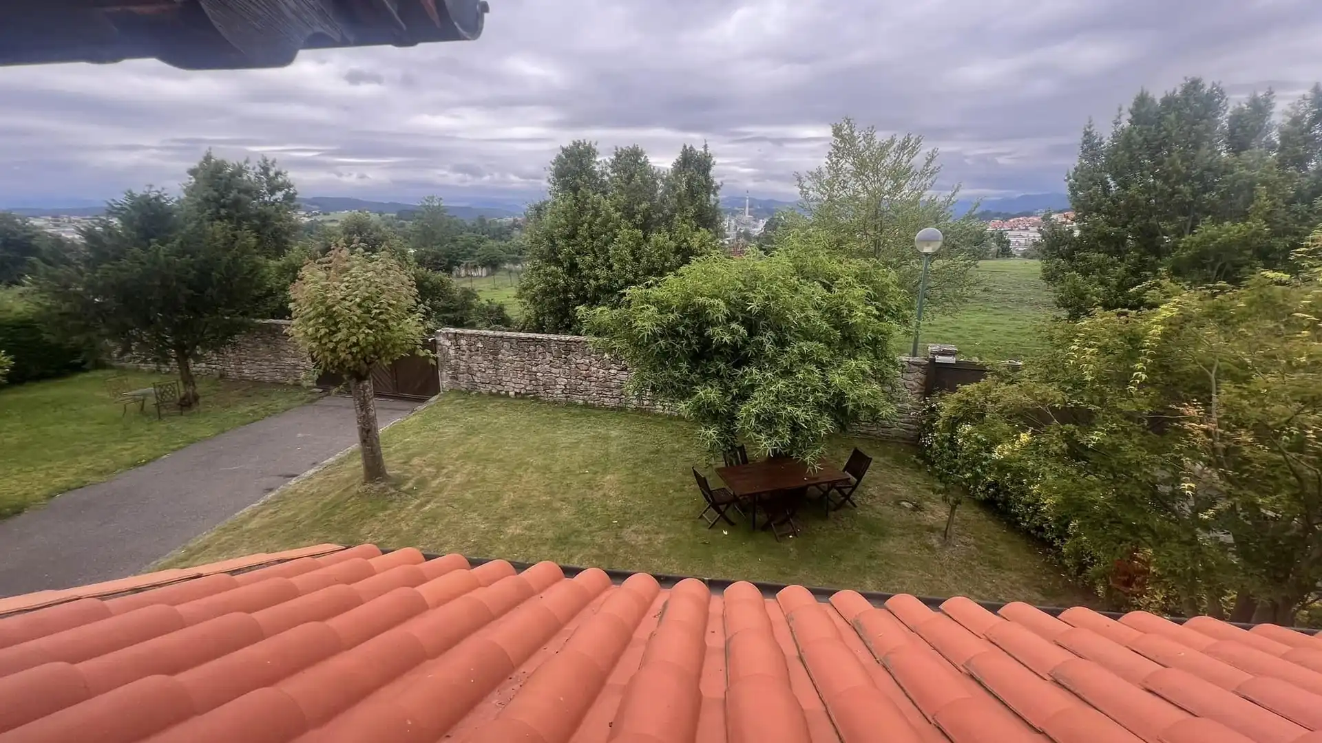 Garten von Haus oder Chalet zum Verkauf in Suances mit Heizung, Privatgarten und Parkett