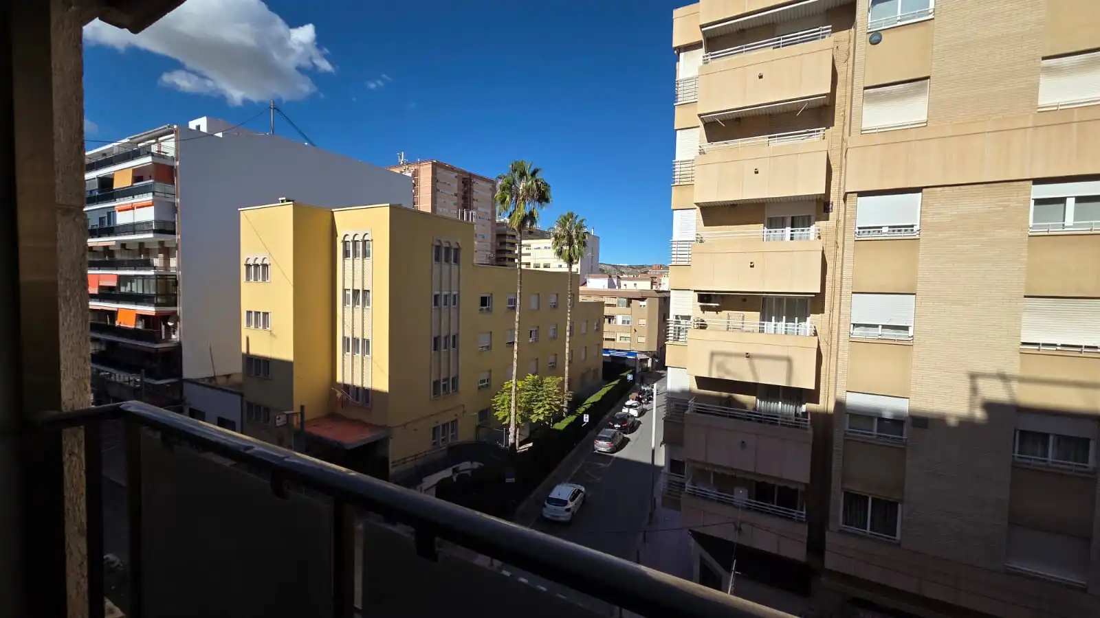 Vista exterior de Piso en venta en Elda con Aire acondicionado, Calefacción y Parquet