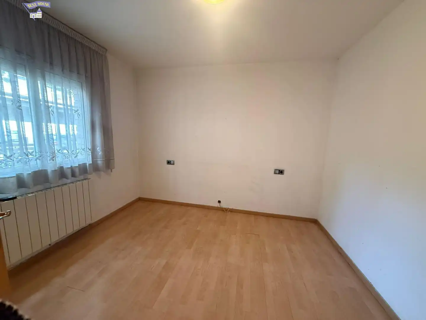 Habitación de Piso en venta en Montcada i Reixac con Calefacción