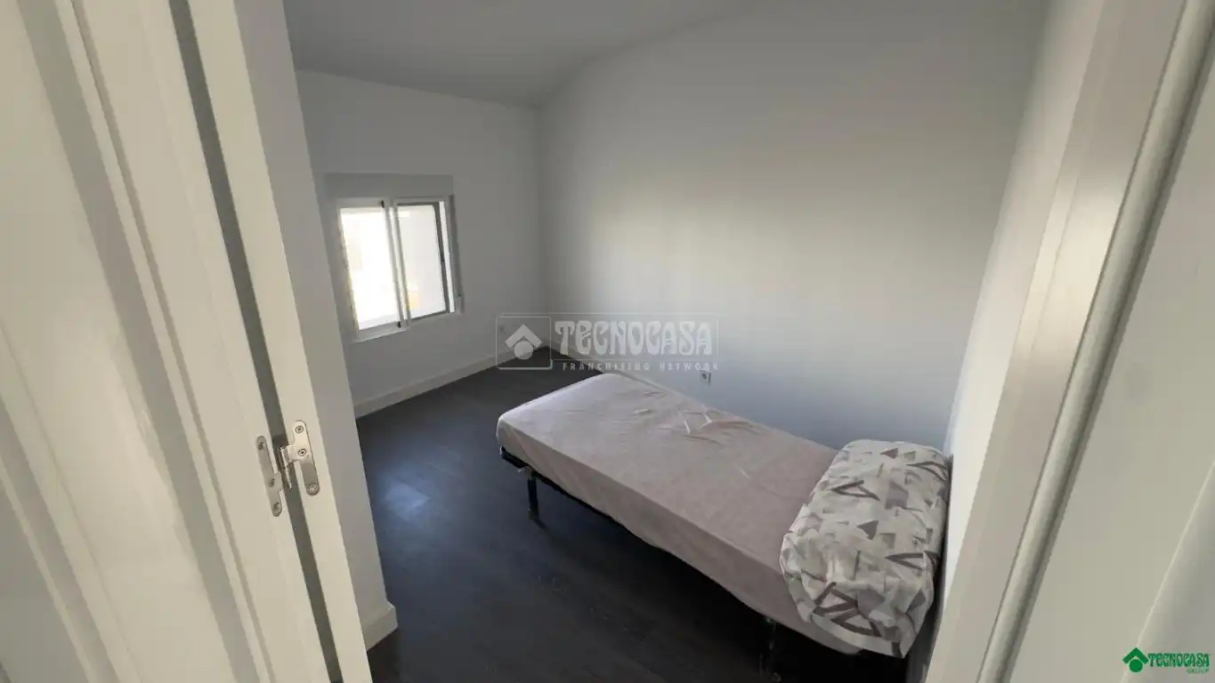 Habitación de Casa adosada en venta en Villarrubio con Calefacción, Amueblado y Alarma