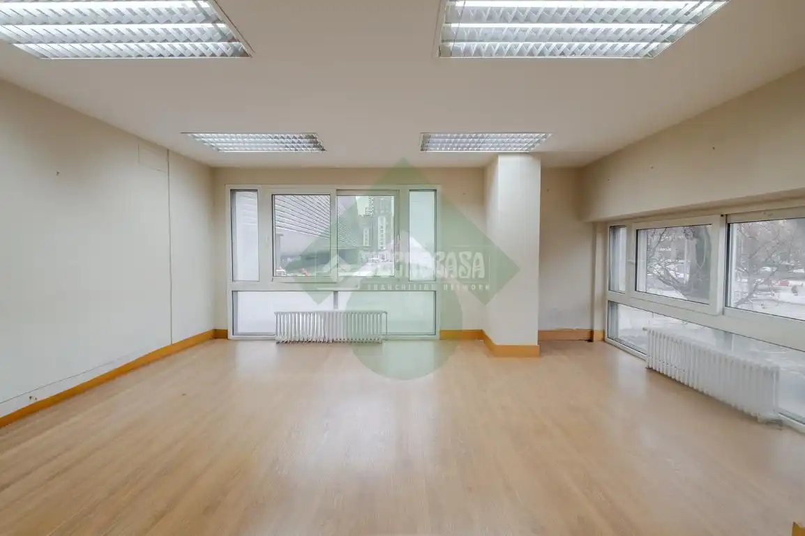 Büro zur Miete in Madrid mit Klimaanlage und Heizung