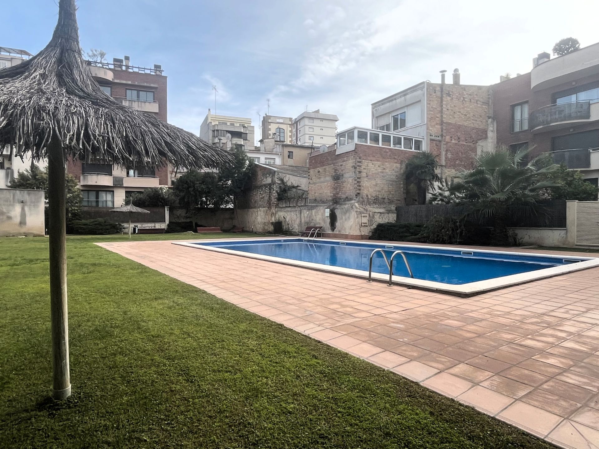Piscina de Dúplex en venda en Vilafranca del Penedès amb Aire condicionat, Calefacció i Parquet