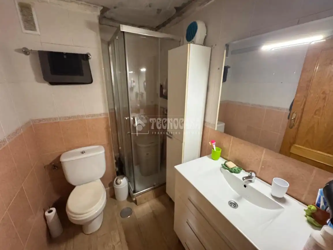 Baño de Piso en venta en Aranjuez con Aire acondicionado