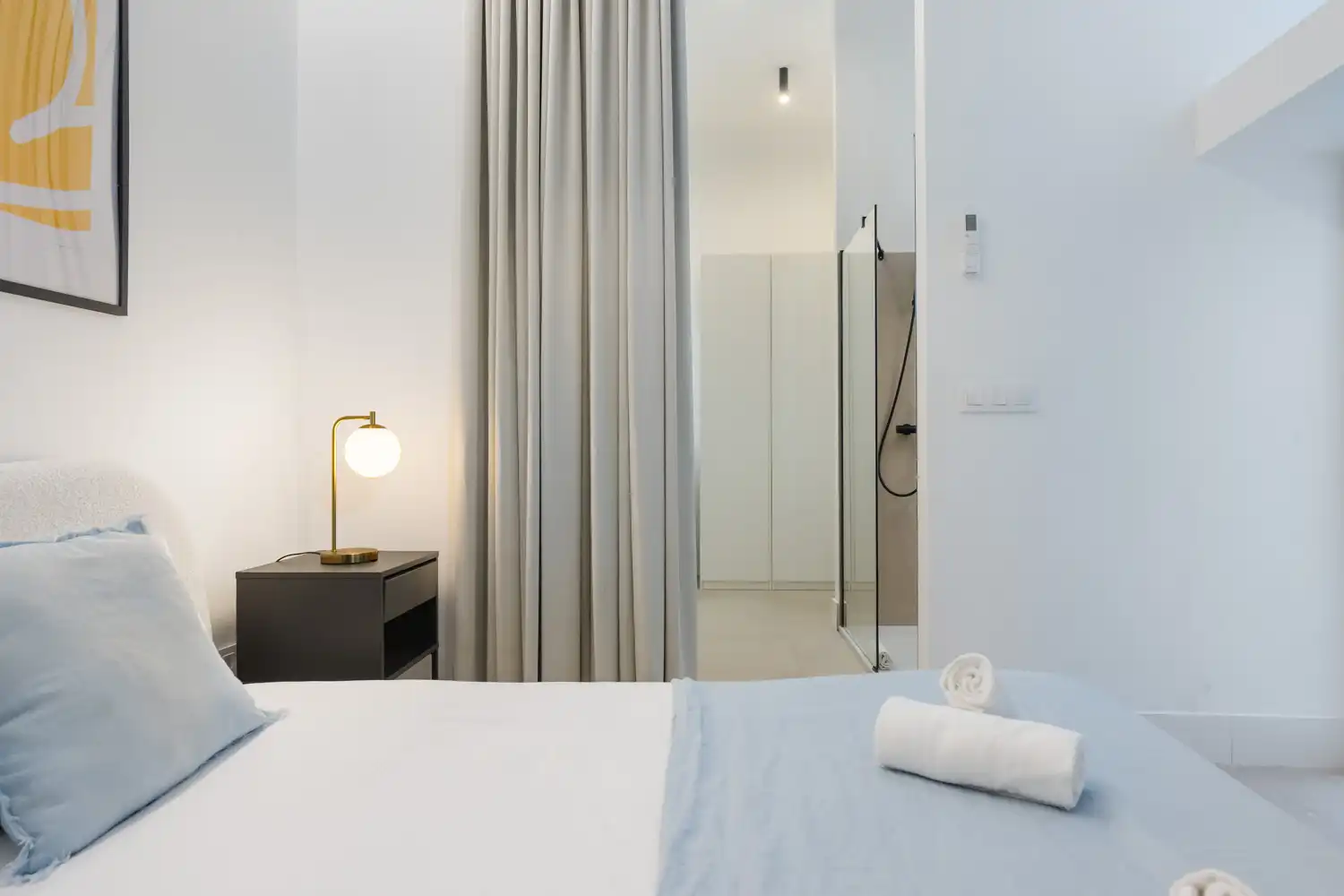 Habitación de Apartamento en venta en Sevilla con Aire acondicionado, Calefacción y Amueblado