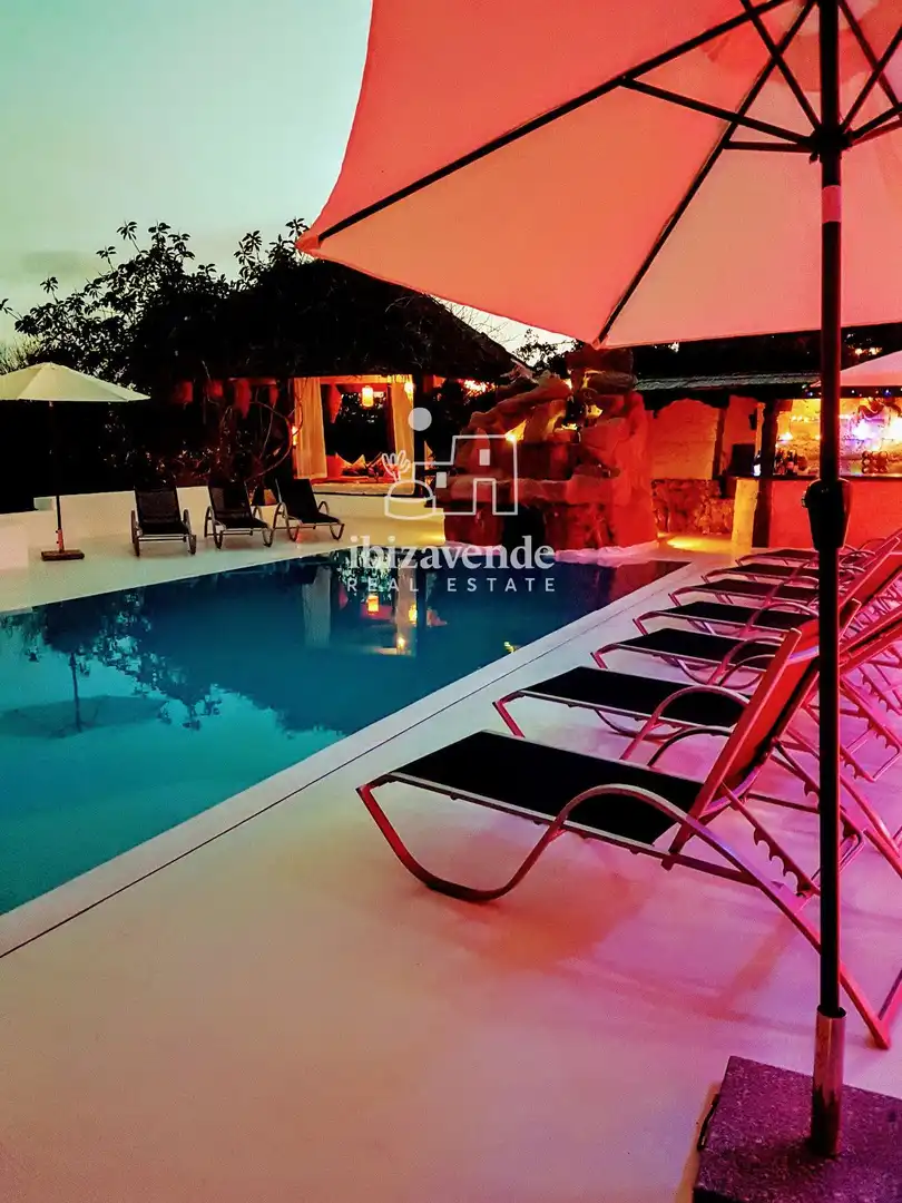 Houses for sale in Santa Eulària des Riu  with Air Conditioner, Private garden and Terrace
