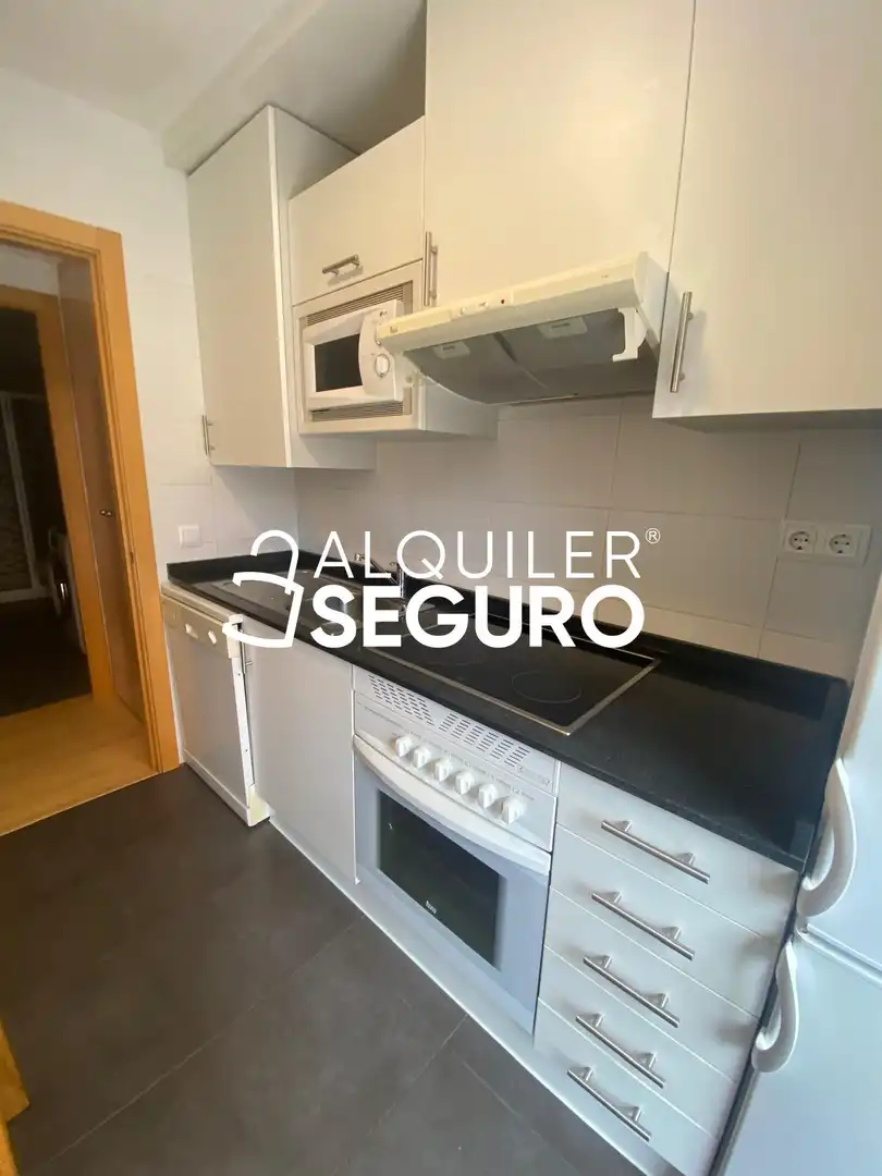 Cocina de Piso de alquiler en Guadalajara con Calefacción y Amueblado