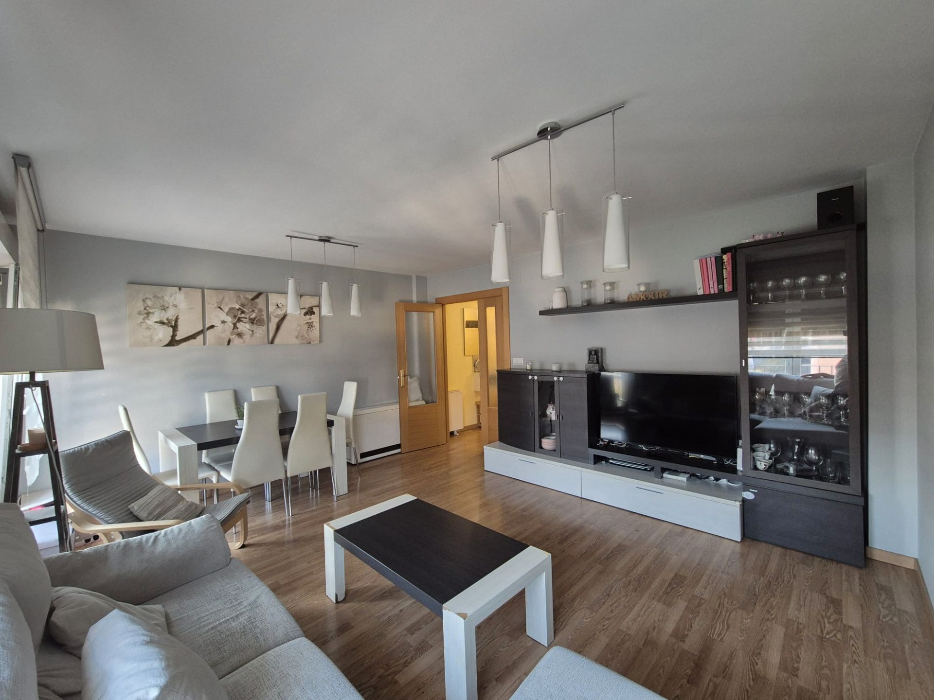 Living room of Flat for sale in Palazuelos de Eresma  with Heating, Parquet flooring and Storage room