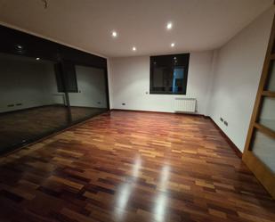 Flat to rent in Vic  with Heating, Parquet flooring and Terrace