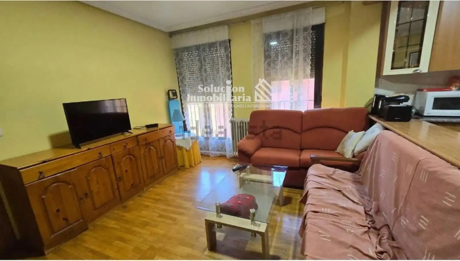 Wohnzimmer von Wohnung zur Miete in Salamanca mit Heizung