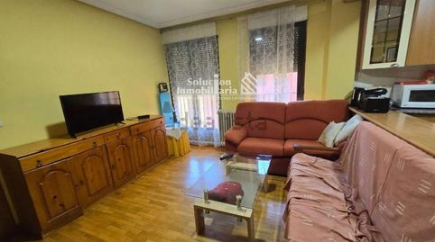 Foto 2 von Wohnung zur Miete in San Vicente - Las Úrsulas, Salamanca Capital