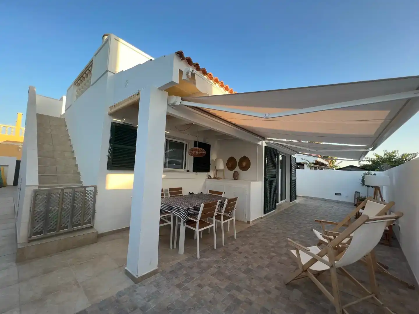 Terrasse von Haus oder Chalet zur Miete in Ciutadella de Menorca mit Klimaanlage, Privatgarten und Abstellraum