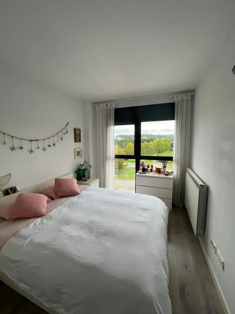 Schlafzimmer von Wohnung zur Miete in Sant Cugat del Vallès mit Klimaanlage, Parkett und Terrasse