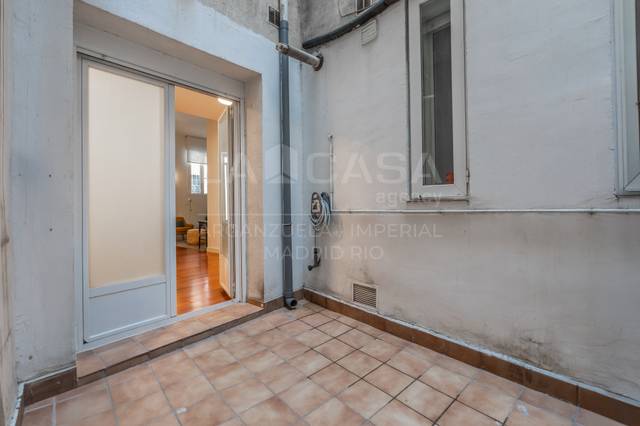 Planta baja en Venta en Calle de Manzanares en Imperial