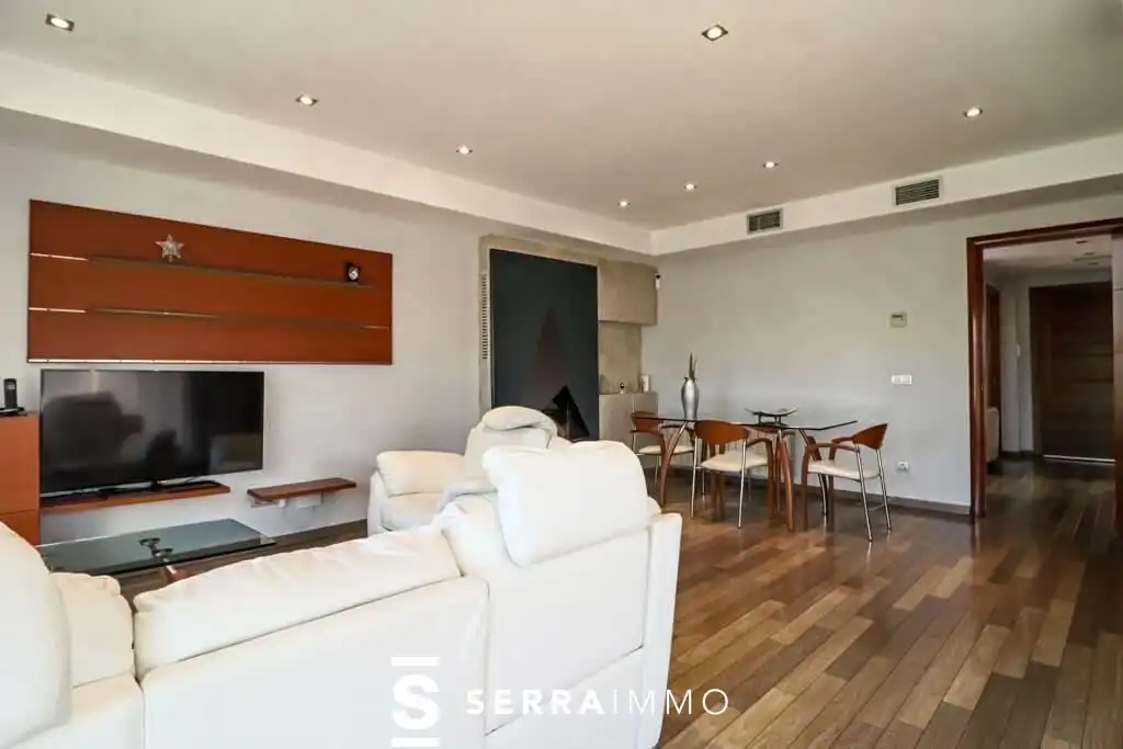 Sala d'estar de Casa o xalet en venda en Vilafranca del Penedès amb Aire condicionat, Calefacció i Jardí privat