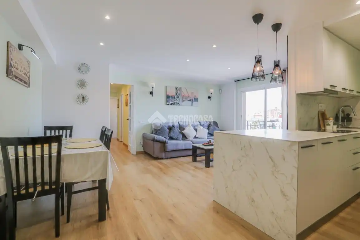 Sala de estar de Piso en venta en Rubí con Balcón