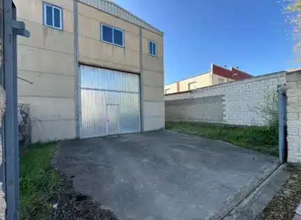 Vista exterior de Nave industrial en venta en El Álamo