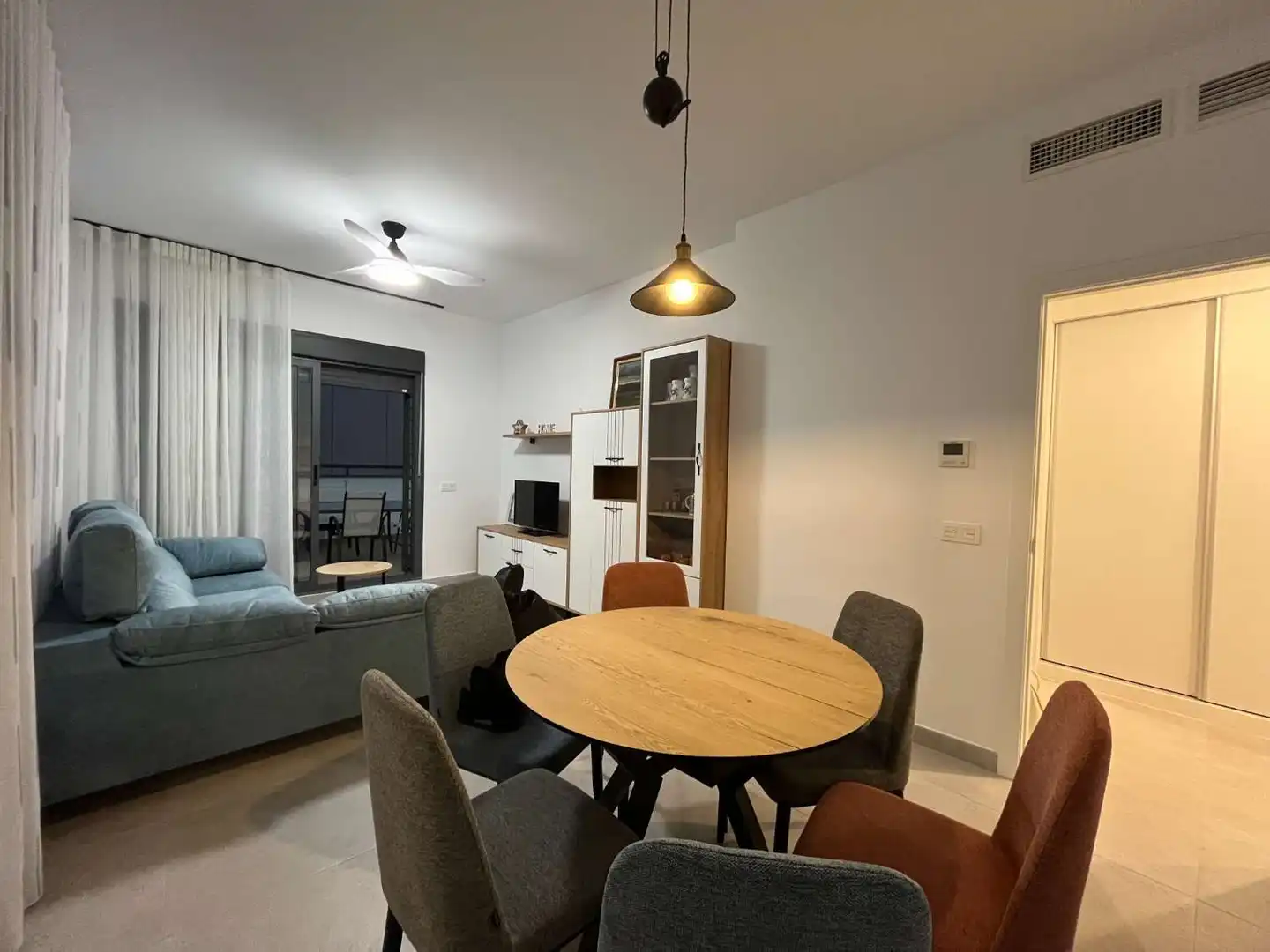 Wohnzimmer von Wohnungen zur Miete in Garrucha mit Klimaanlage, Heizung und Terrasse