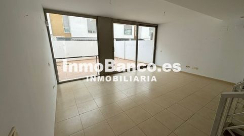 Foto 5 de Casa adosada de alquiler en Núcleo Urbano, La Pobla de Vallbona