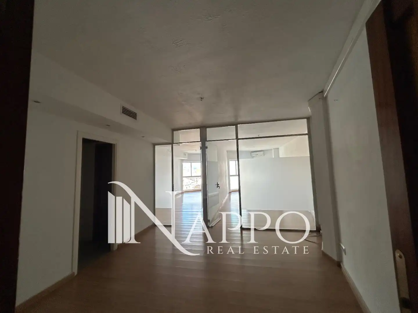Office space with lift to rent in Alexandre Rosselló, imagen 3