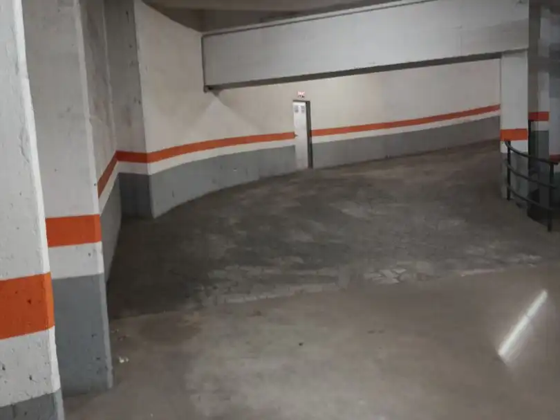 Parkplatz von Garage zur Miete in Albacete