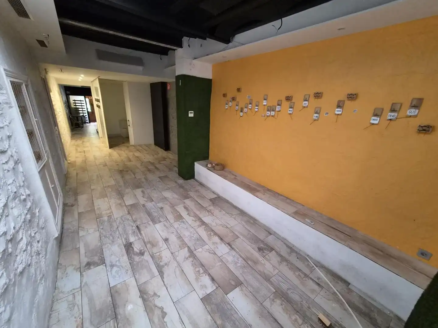 Geschaftsraum zur Miete in Castellón de la Plana / Castelló de la Plana mit Klimaanlage
