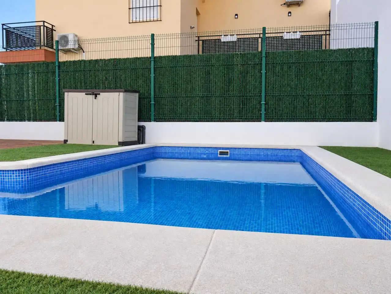 Schwimmbecken von Haus oder Chalet zum Verkauf in El Ronquillo, Sevilla