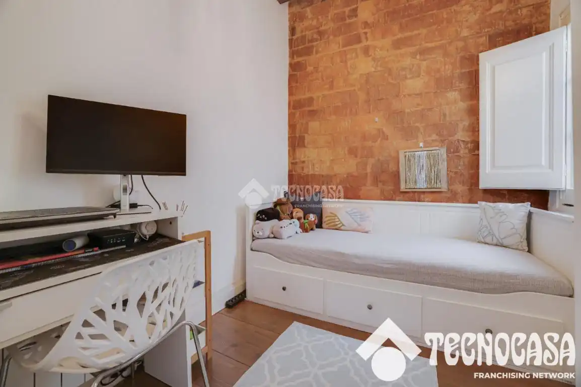 Schlafzimmer von Wohnung zum Verkauf in Barcelona mit Klimaanlage und Heizung