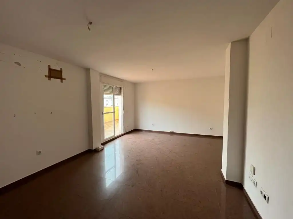 Sala d'estar de Pis en venda en Andújar amb Terrassa, Traster i Balcó