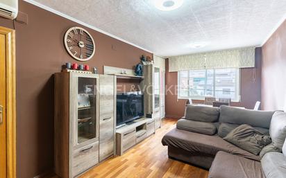 Sala d'estar de Apartament en venda en Mollet del Vallès amb Aire condicionat i Balcó