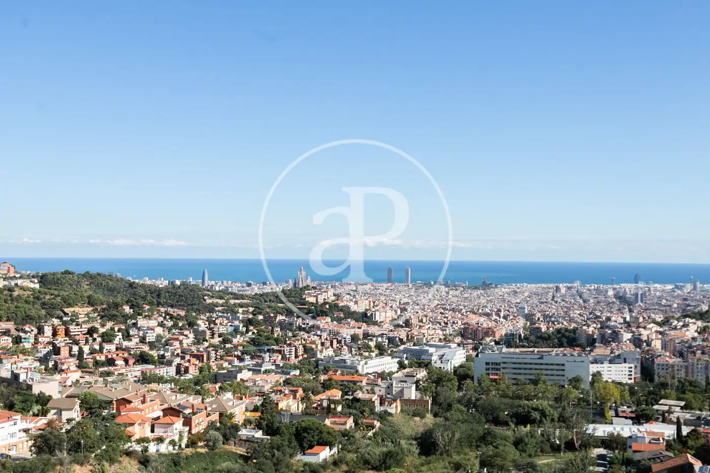 Außenansicht von Haus oder Chalet zum Verkauf in Barcelona mit Klimaanlage, Heizung und Terrasse