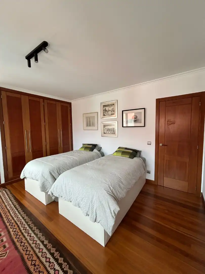 Habitación de Dúplex en venta en Santander con Calefacción, Parquet y Terraza
