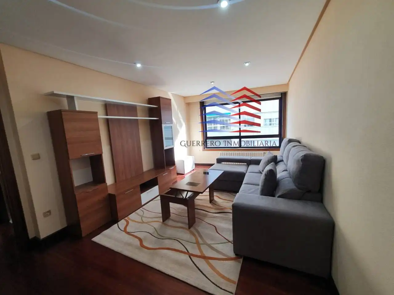 Sala de estar de Apartamento de alquiler en Ourense Capital  con Calefacción, Parquet y Amueblado