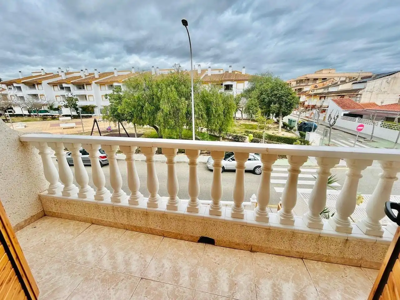 Vista exterior de Casa adosada de alquiler en Pilar de la Horadada con Aire acondicionado, Calefacción y Jardín privado