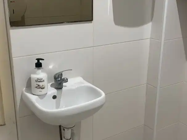 Baño de Local en venta en Juzgados - Plaza de Toros