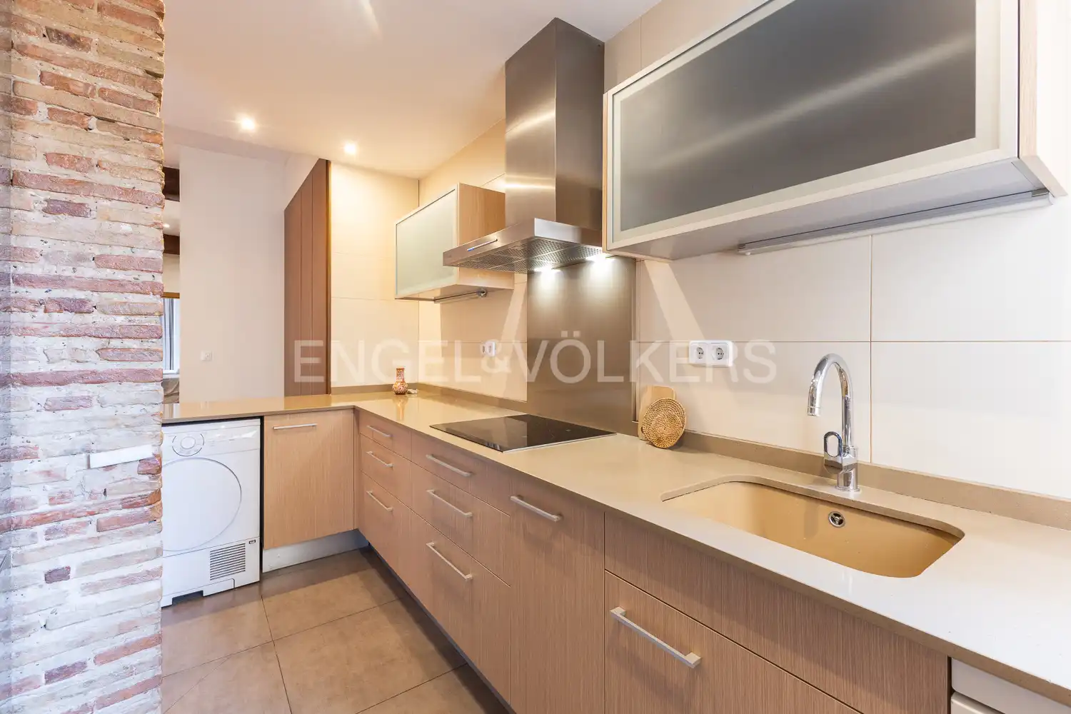 Kitchen of Flat for rent in Valencia  with Air Conditioner, Heating and Furnished