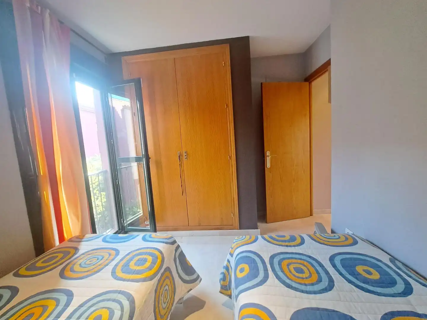 Dormitori de Casa adosada en venda en Chiclana de la Frontera amb Aire condicionat, Calefacció i Jardí privat