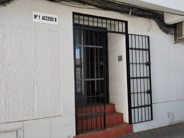 Local comercial en Alquiler en Plaza Virgen de la Amargura, 1 en Triana Oeste