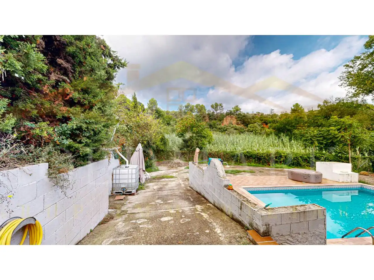 Jardí de Casa o xalet en venda en Corbera de Llobregat amb Aire condicionat, Calefacció i Jardí privat