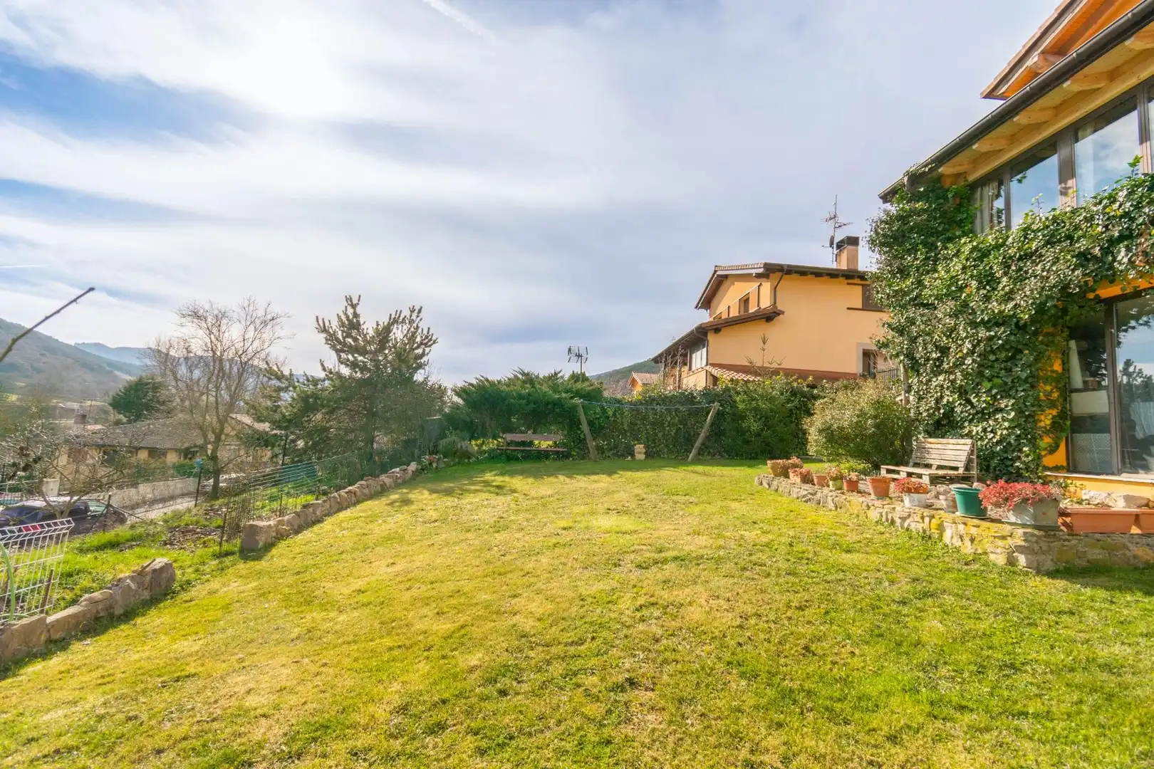 Houses for sale in Olaibar