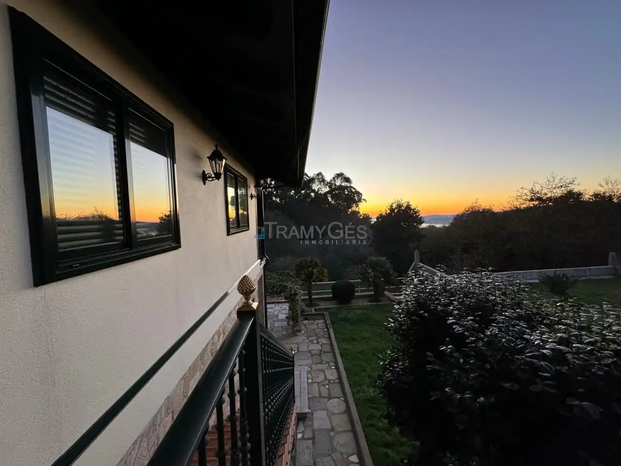 Vista exterior de Casa o chalet en venta en Redondela con Calefacción, Jardín privado y Terraza