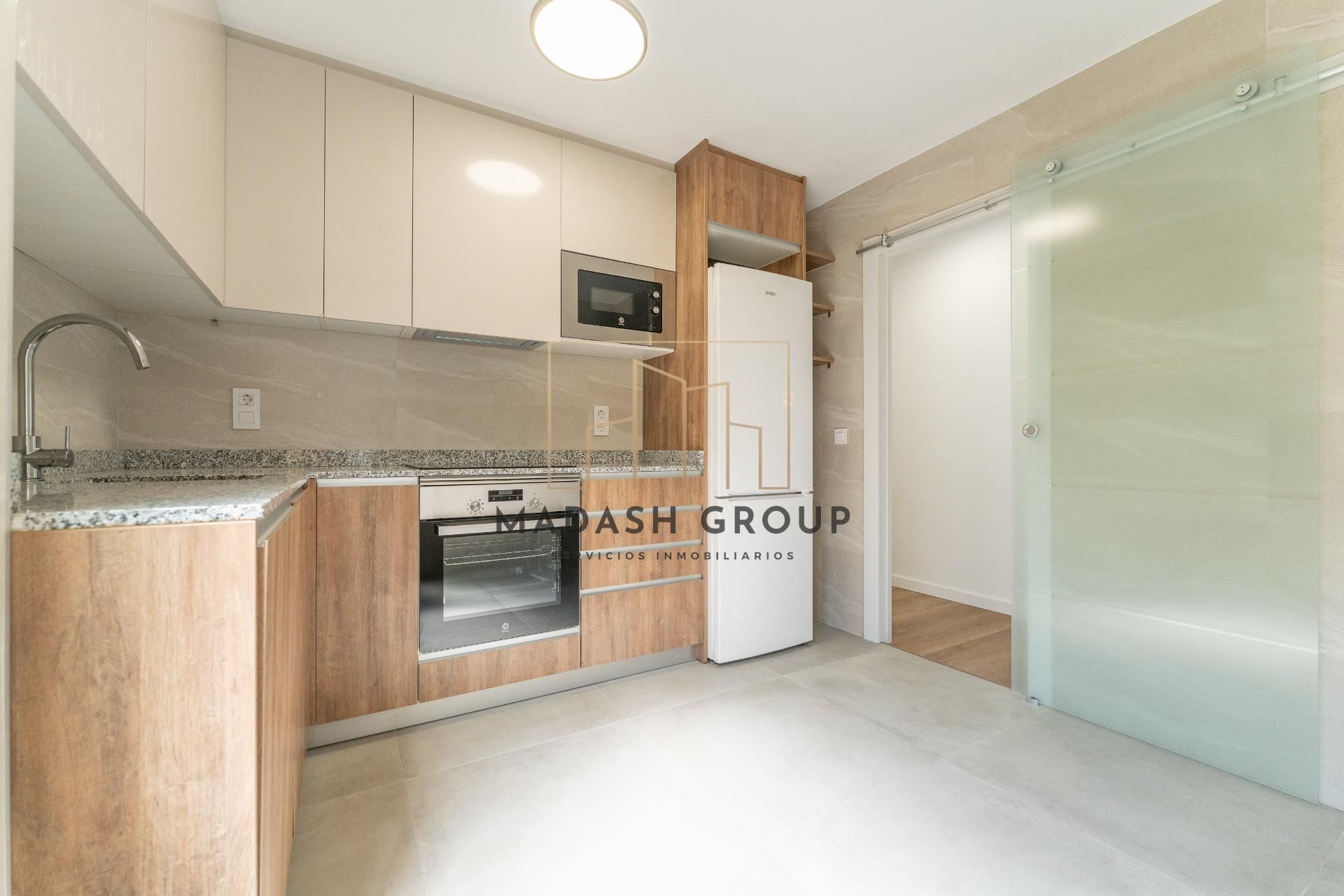 Kitchen of Flat for sale in Salou  with Air Conditioner, Private garden and Terrace