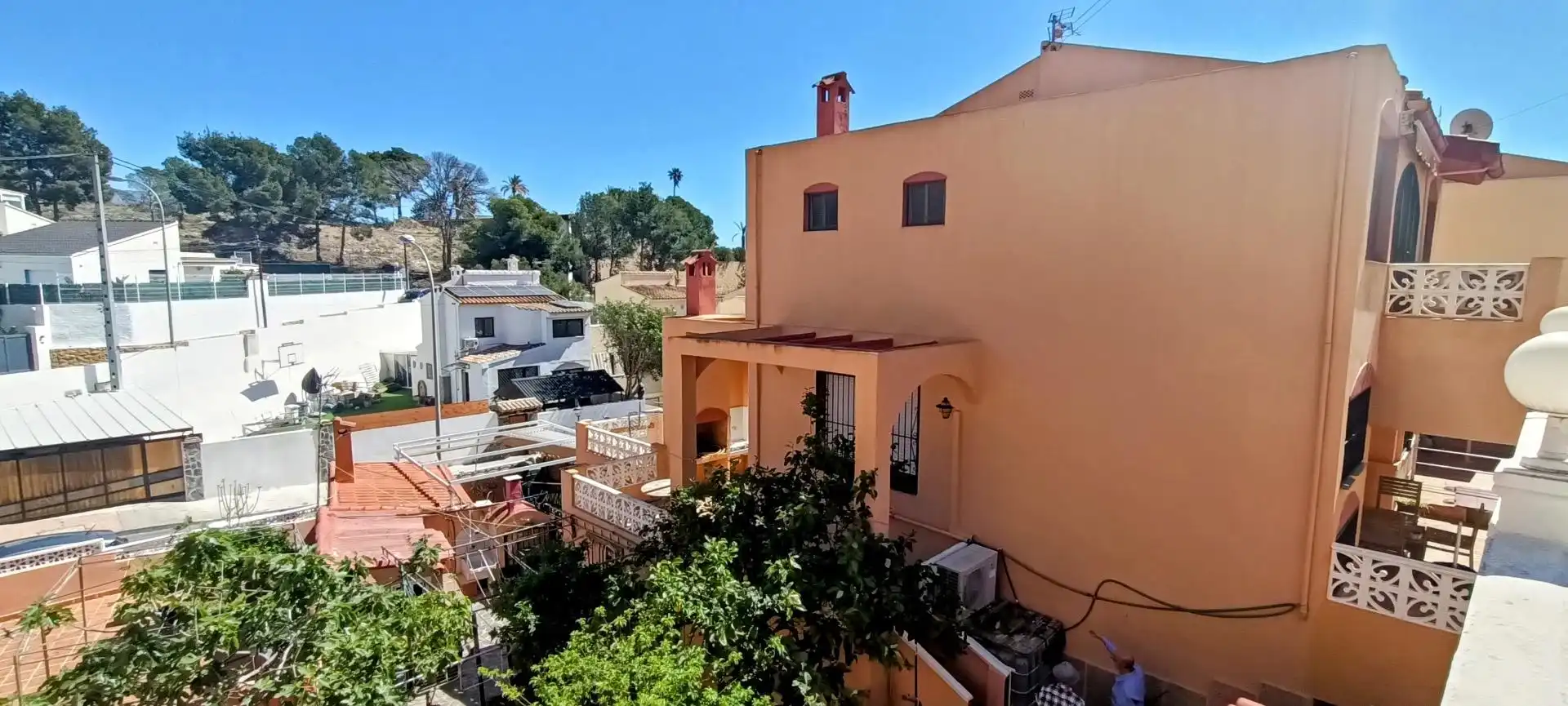 Vista exterior de Casa o chalet en venta en La Nucia con Aire acondicionado, Jardín privado y Terraza