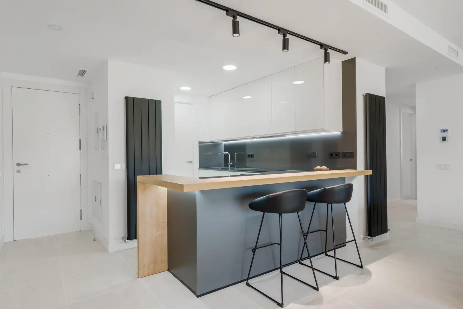 Apartamento con piscina en venta en Estepona Pueblo, imagen 5