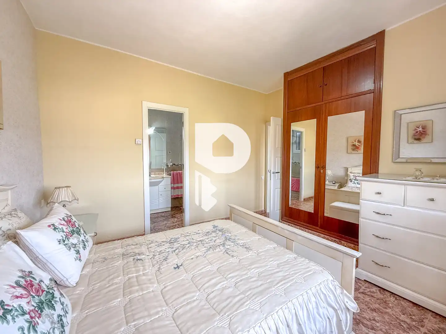 Habitación de Casa o chalet en venta en Vallirana con Calefacción, Jardín privado y Terraza