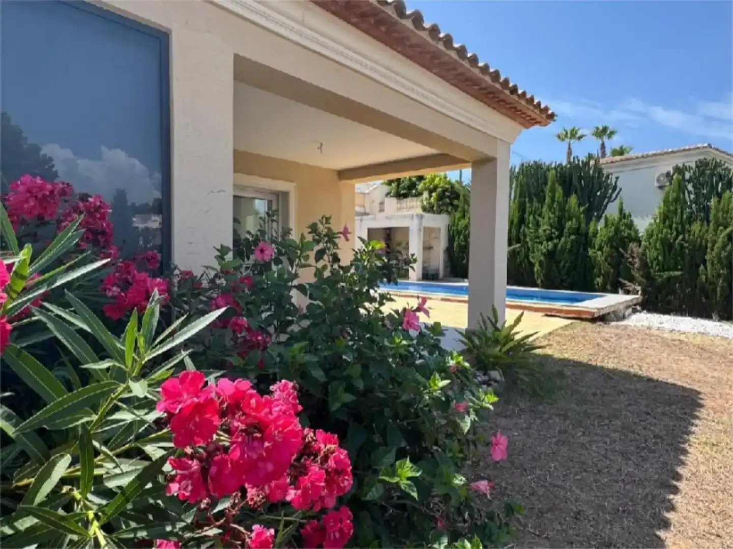 Vista exterior de Casa o xalet en venda en Calpe / Calp amb Aire condicionat, Piscina i Balcó