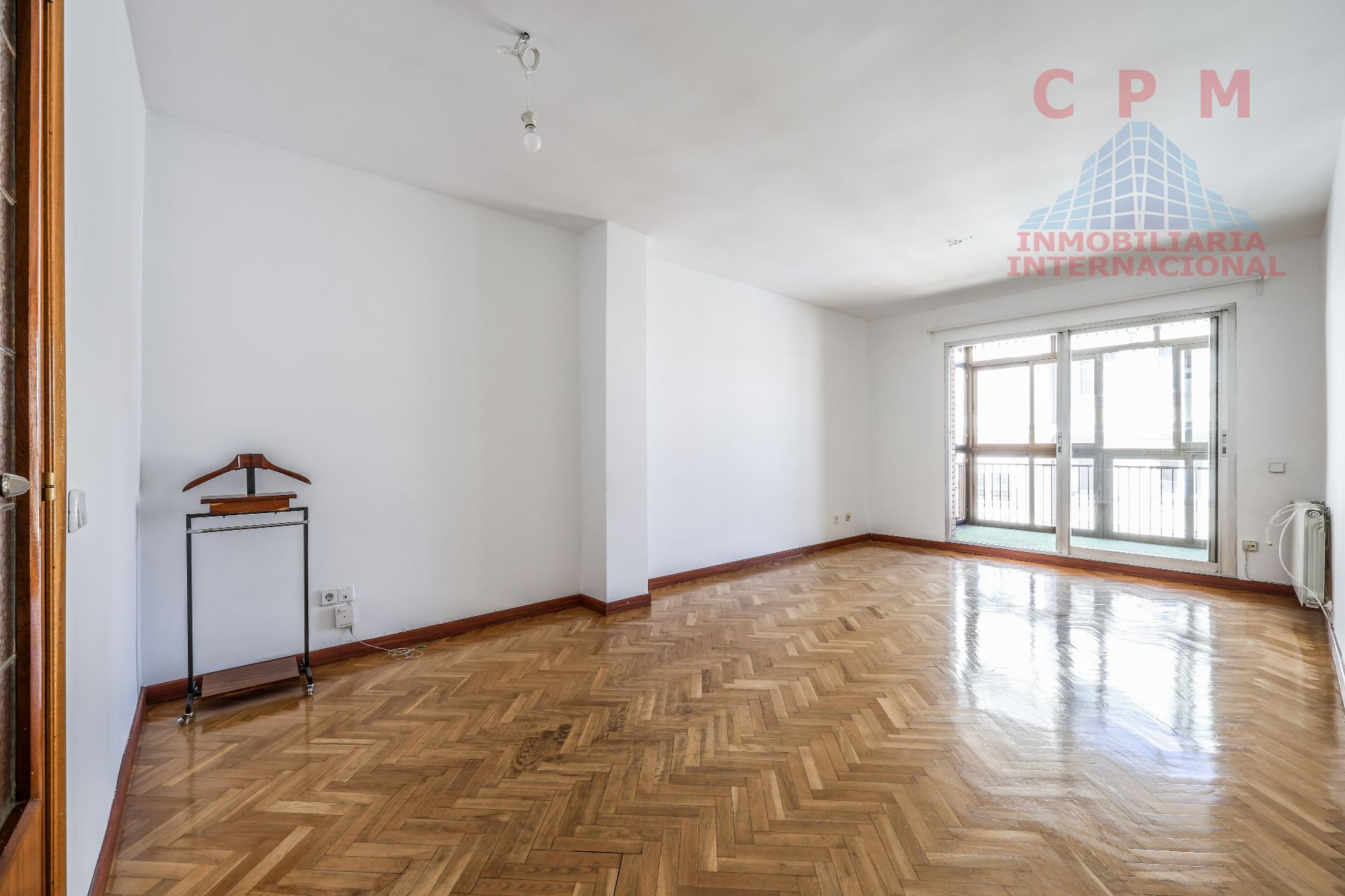 Sala d'estar de Pis de lloguer en  Madrid Capital amb Aire condicionat, Calefacció i Parquet