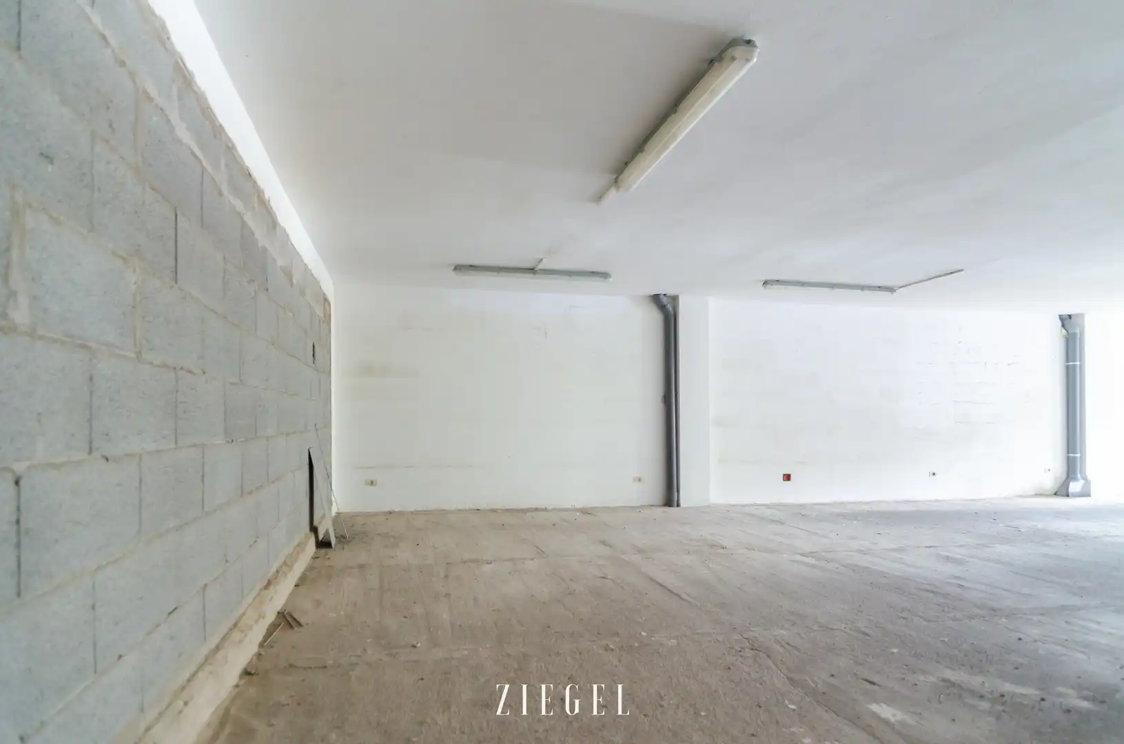 Commercial properties for sale in Las Palmas de Gran Canaria  with Air Conditioner