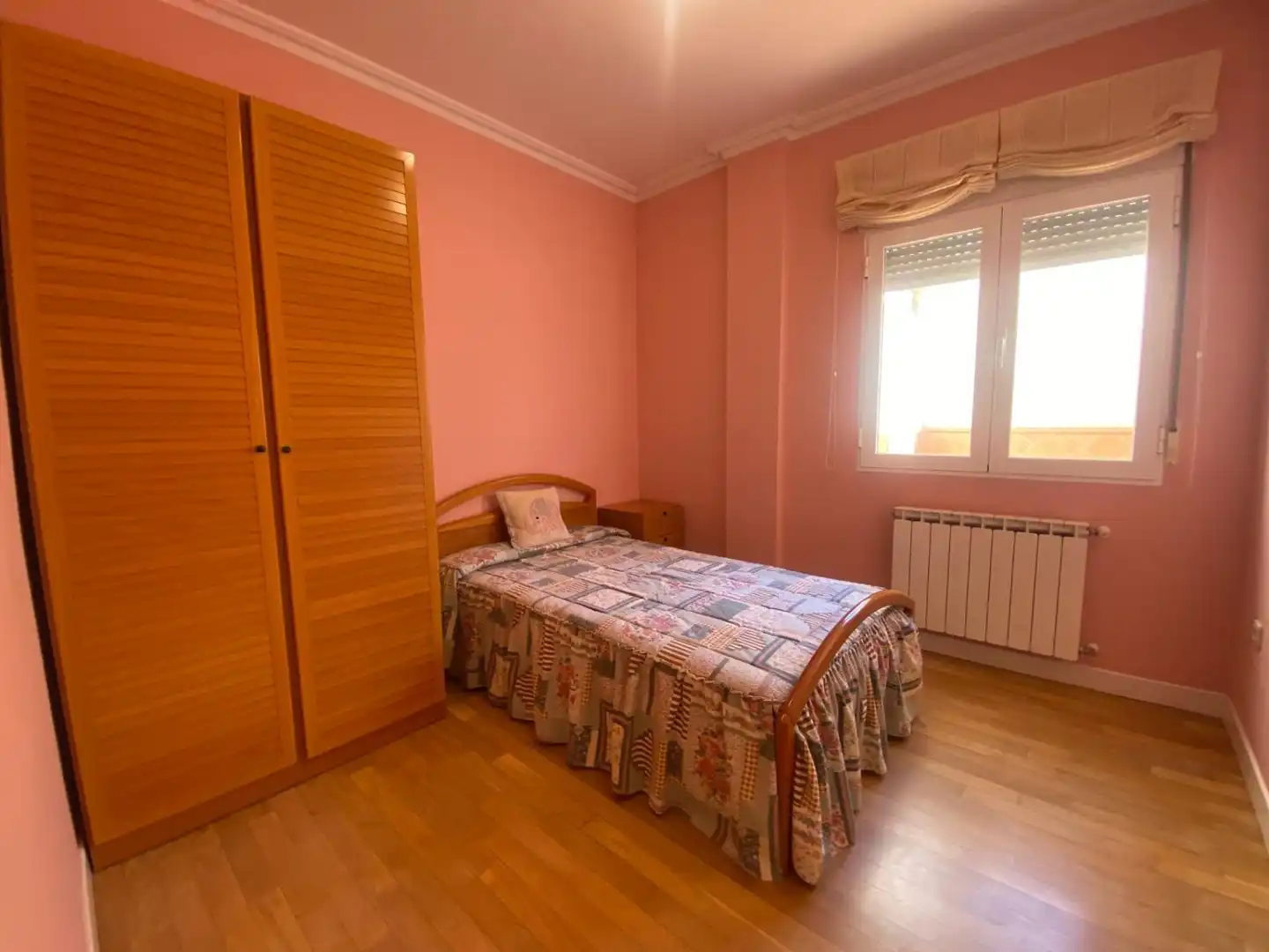 Habitación de Piso en venta en Valdepeñas con Aire acondicionado, Calefacción y Parquet