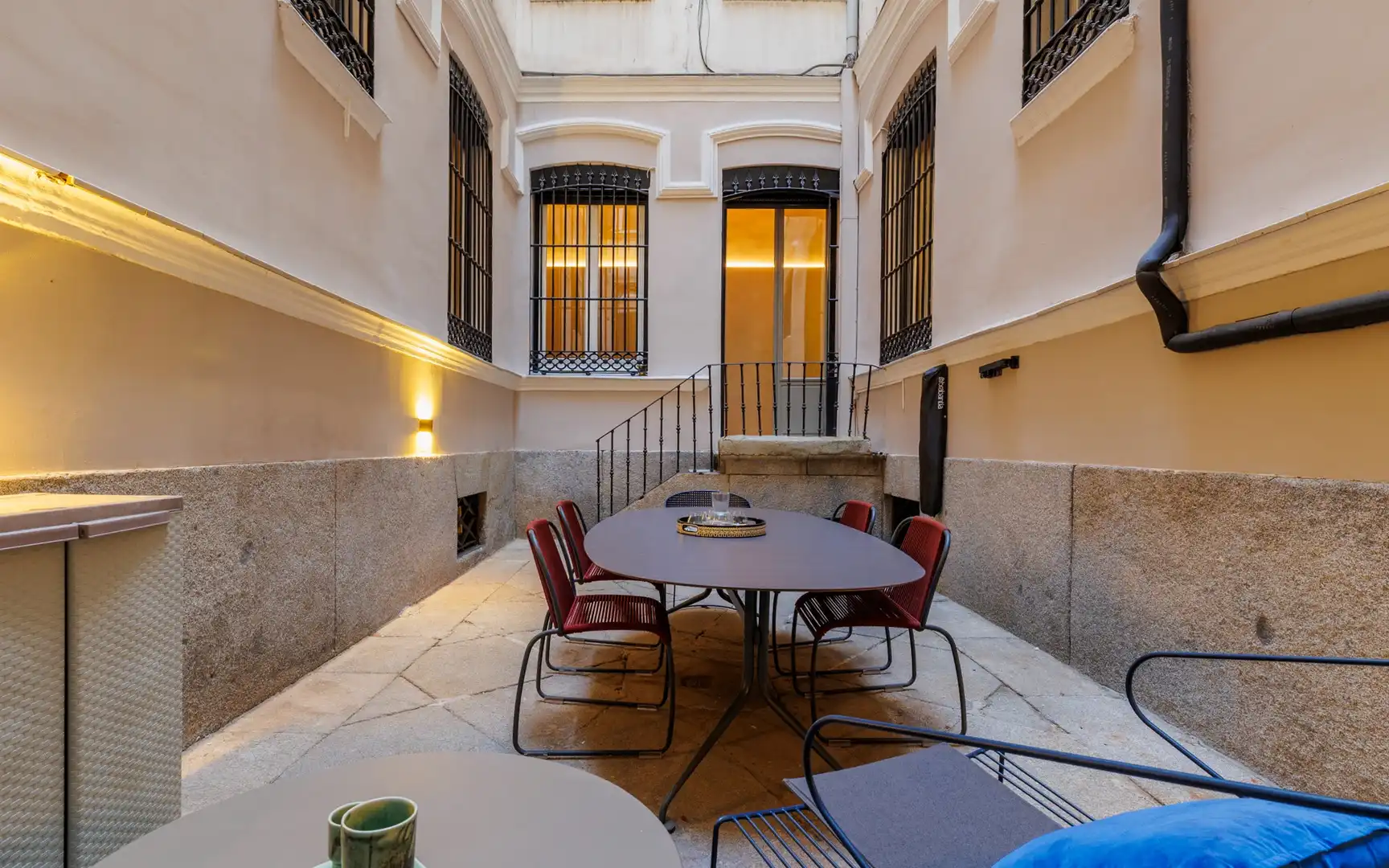 Piso en venta en Zorrilla, Cortes - Huertas