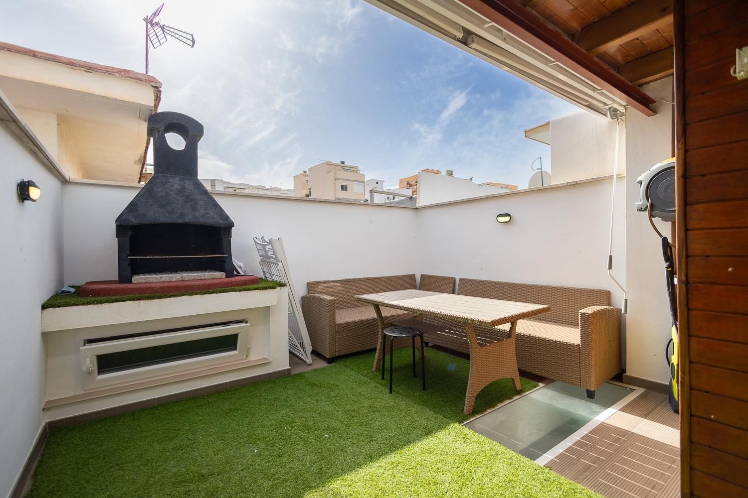 Terrassa de Casa o xalet en venda en Fuengirola amb Aire condicionat, Calefacció i Jardí privat